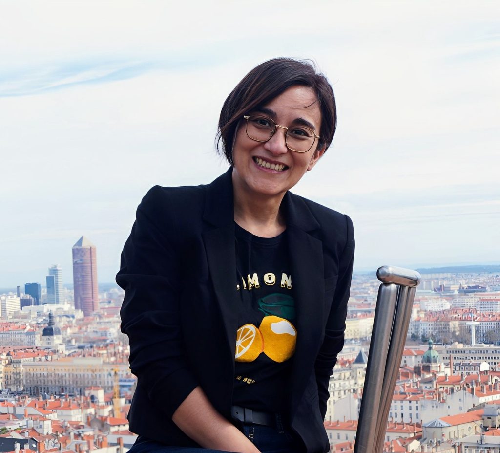 helenely-2023-3-1024×927 (1)